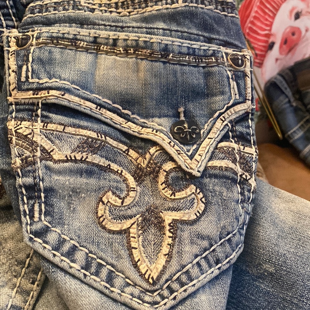 Rock Revival like new